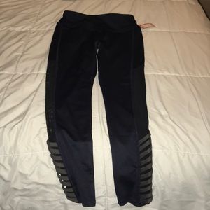 NEW!! Navy Leggings with crossed gray ankle